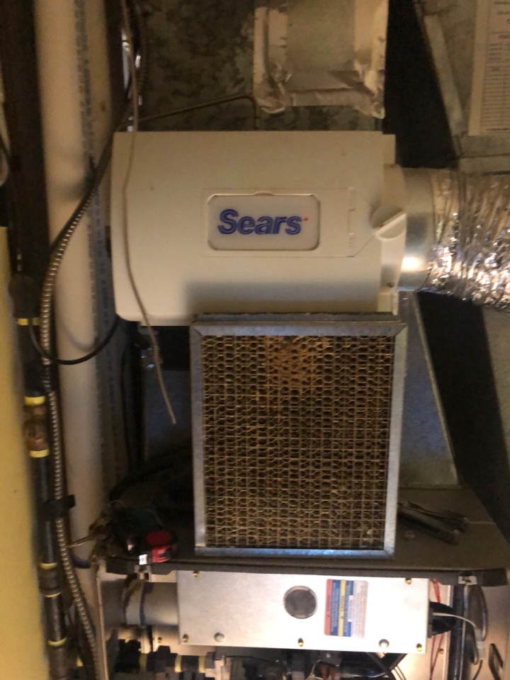 Thorncliffe, AB - Hvac mechanic required. Found condensate pump, furnace filter, and humidifier pad all needing replacement. Replaced them and found furnace and humidifier to be in good working order  Thorncliffe, AB - Hvac mechanic required. Found condensate pump, furnace filter, and humidifier pad all needing replacement. Replaced them and found furnace and humidifier to be in good working order