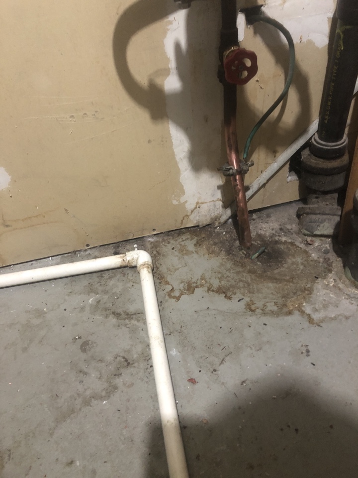 Thorncliffe, AB - Plumber required. HVAC technician required. Repaired main shut off. Checked furnace and hot water tank .Made sure everything was good. Thorncliffe, AB - Plumber required. HVAC technician required. Repaired main shut off. Checked furnace and hot water tank .Made sure everything was good.