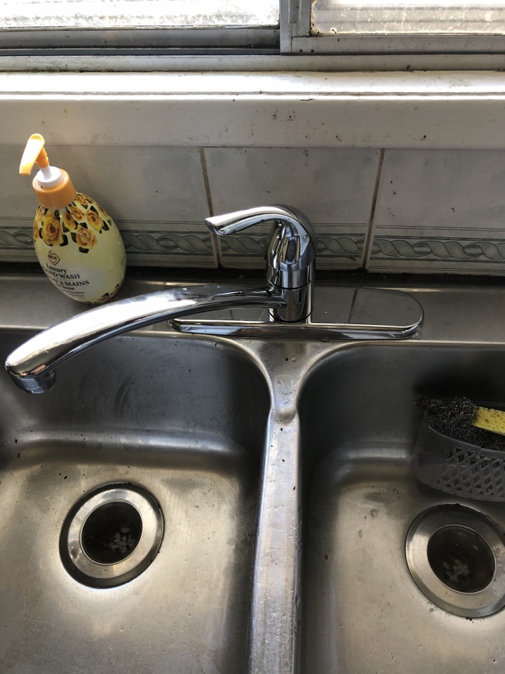 Thorncliffe, AB - Plumber required install new set of taps Thorncliffe, AB - Plumber required install new set of taps