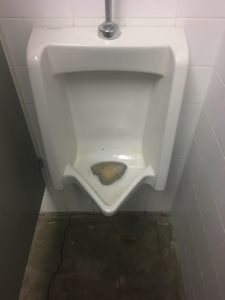 Thorncliffe, AB - Plumber needed for urinal blockage removal  Thorncliffe, AB - Plumber needed for urinal blockage removal