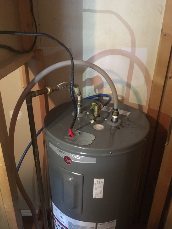 Thorncliffe, AB - Plumber needed for rheem hot water tank install Thorncliffe, AB - Plumber needed for rheem hot water tank install